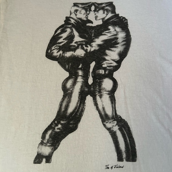 -Vintage 90s Tom Of Finland LGBTQ Gay BDSM Art Tee
-Size Small - Picture 6 of 6